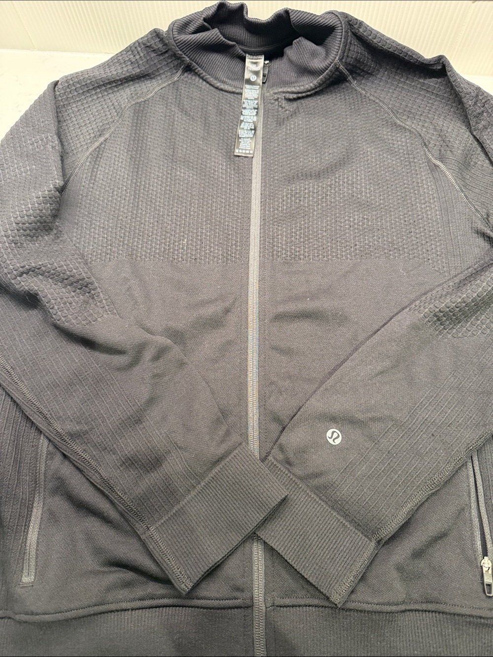 lululemon athletica Men's Black Full-Zip Performance Jacket